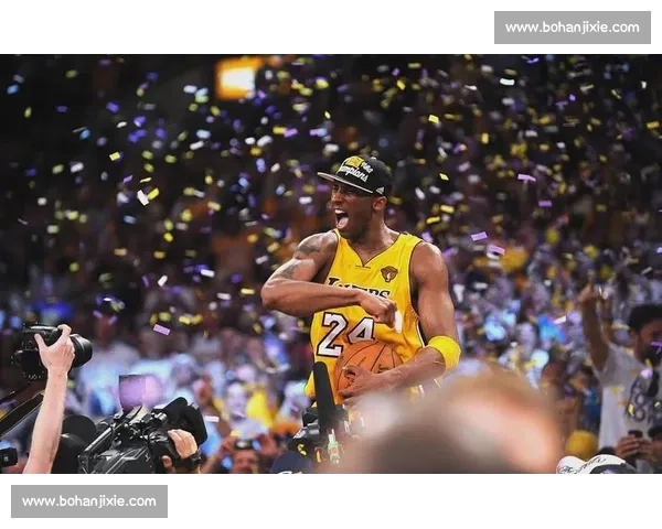 科比NBA首场比赛精彩回顾 全面展现传奇巨星初登场风采 科比NBA首场比赛精彩回顾 全面展现传奇巨星初登场风采